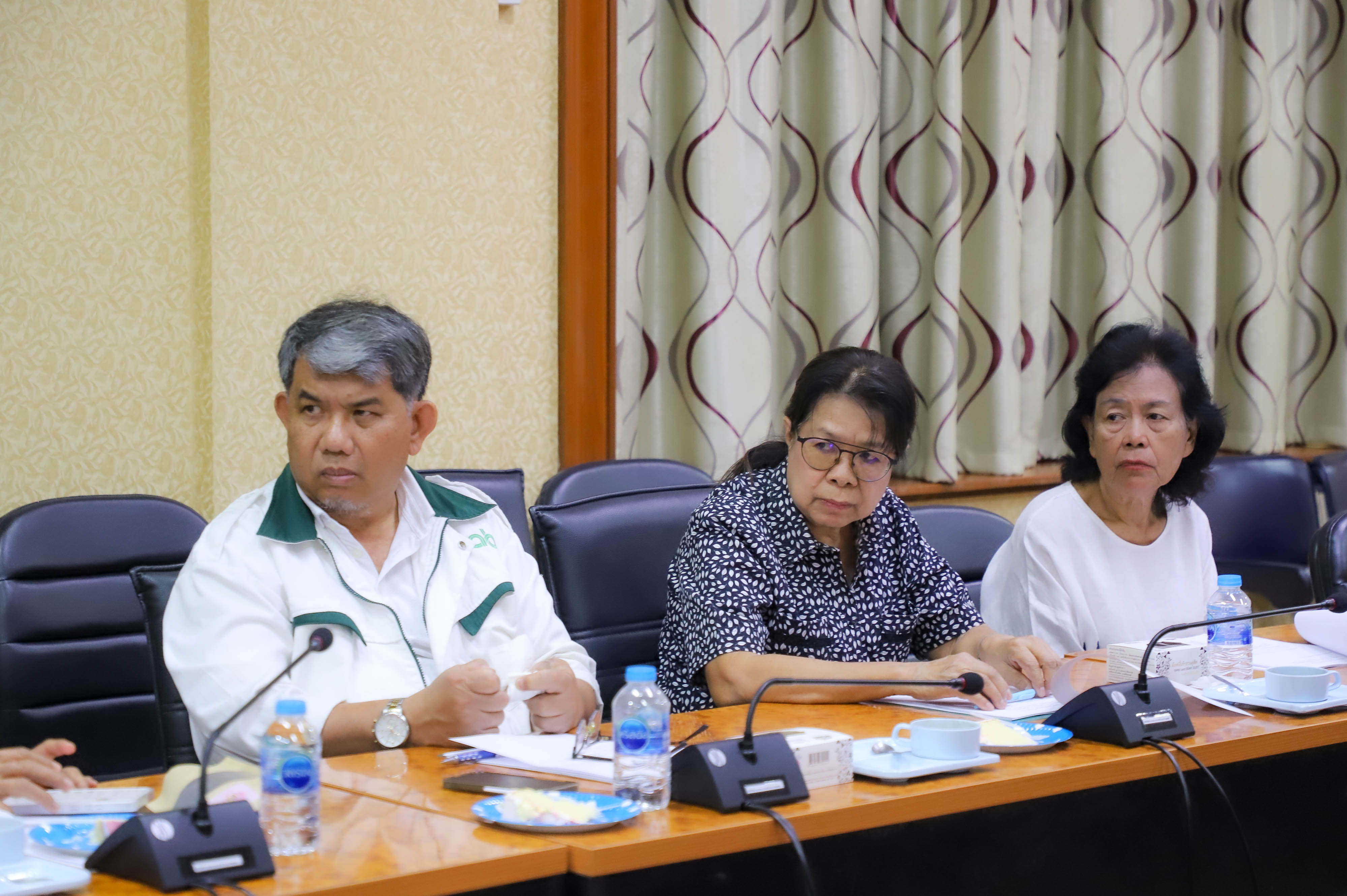 title - ชมรมผู้สูงอายุประชุมคณะกรรมการชมรมผู้สูงอายุ ส.ป.ก.